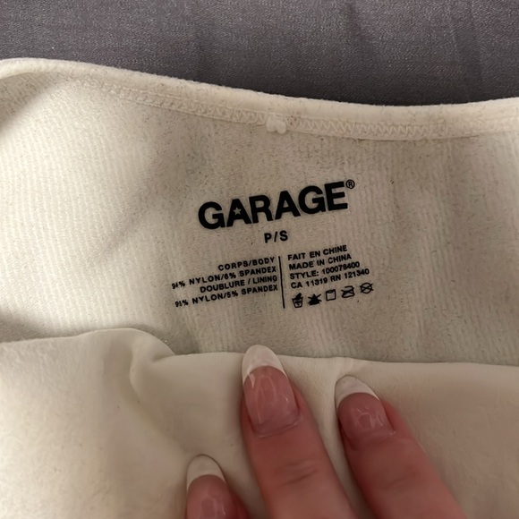 Brand new GARAGE top! - Picture 2 of 2